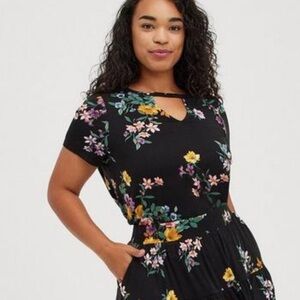 Torrid crop top super soft floral black